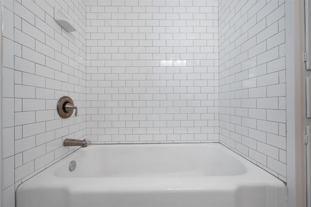 5507 Mapleleaf DR, Austin, TX 78723