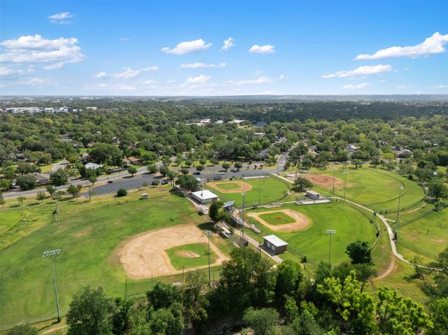 5507 Mapleleaf DR, Austin, TX 78723