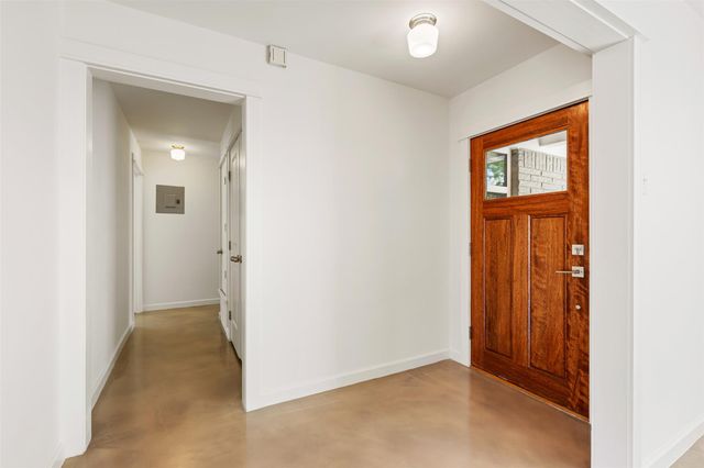 5507 Mapleleaf DR, Austin, TX 78723