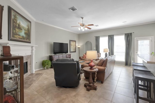 2318 Caroline Park Lane, Spring, TX 77386