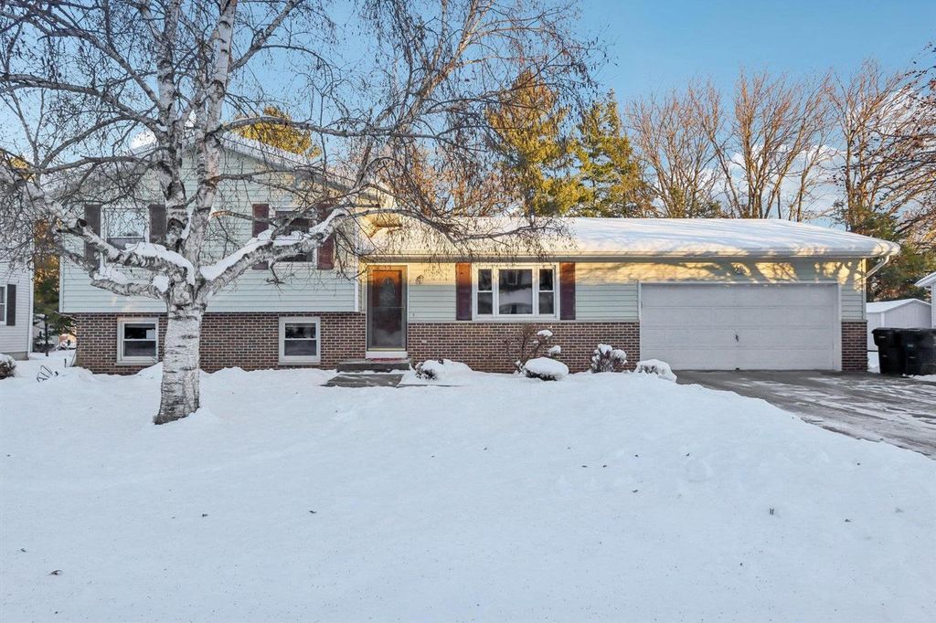 1164 Tifwood Drive, Jefferson, WI 53549