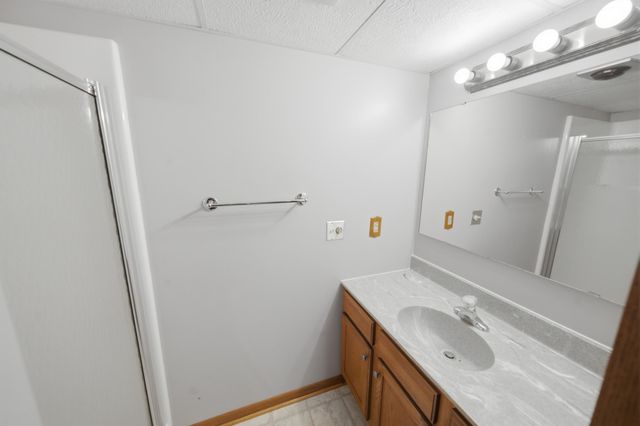 7524 58th St NE, Rochester, MN 55906