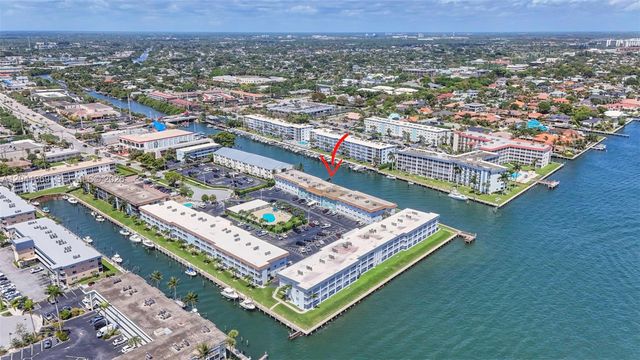 111 Shore Court 205, North Palm Beach, FL 33408