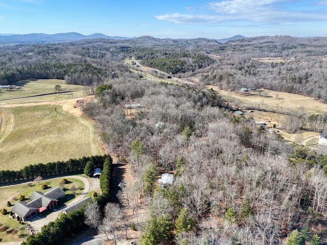 145 Juanitas Way, Blairsville, GA 30512