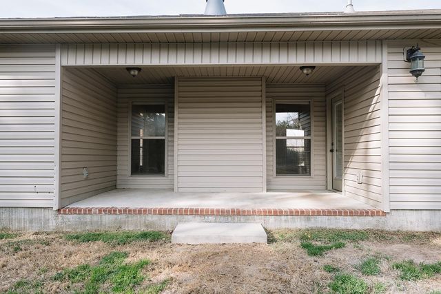 215 Indianhead Drive, Sherwood, AR 72120