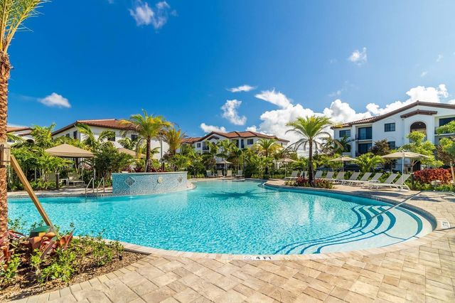 11290 Cooper Drive 104, Royal Palm Beach, FL 33414
