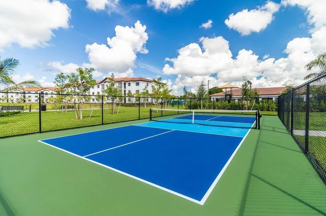 11290 Cooper Drive 104, Royal Palm Beach, FL 33414