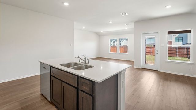 186 Charismatic Road, Waxahachie, TX 75165