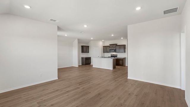 186 Charismatic Road, Waxahachie, TX 75165