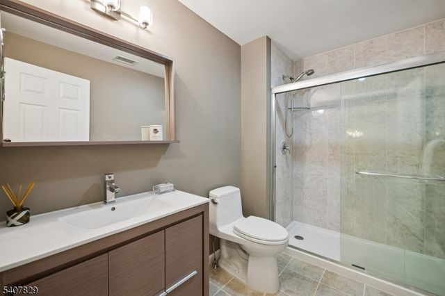 170 Madison Ave 6, Morristown Town, NJ 07960