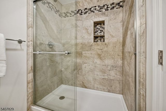 170 Madison Ave 6, Morristown Town, NJ 07960