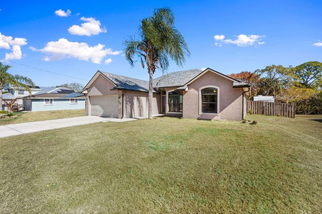 449 SE Glenwood Drive, Port St. Lucie, Port St Lucie, FL 34953