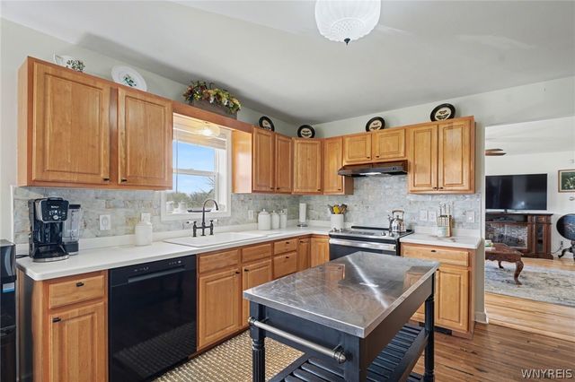 10960 Dennison Road, Hanover, NY 14062