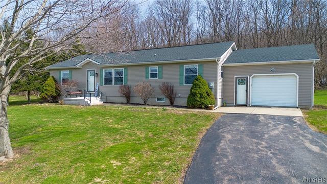 10960 Dennison Road, Hanover, NY 14062