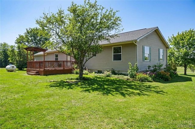 10960 Dennison Road, Hanover, NY 14062