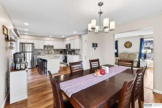2542 S 152 Avenue Circle, Omaha, NE 68144