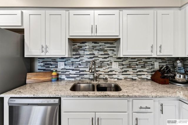 2542 S 152 Avenue Circle, Omaha, NE 68144