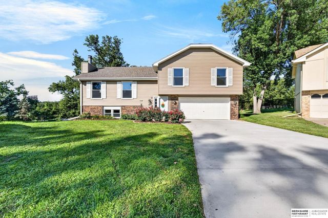2542 S 152 Avenue Circle, Omaha, NE 68144