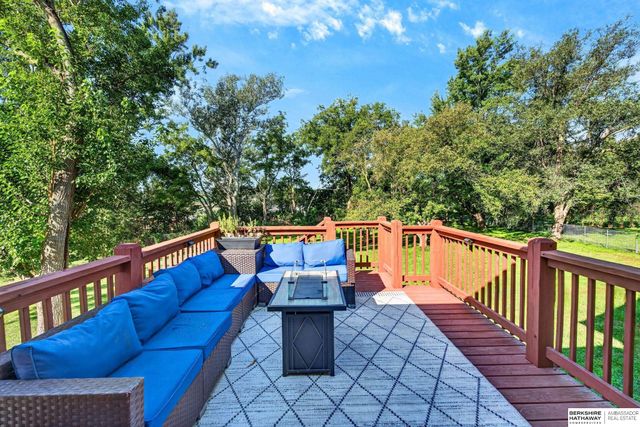 2542 S 152 Avenue Circle, Omaha, NE 68144