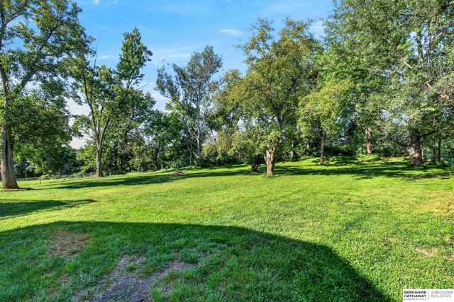 2542 S 152 Avenue Circle, Omaha, NE 68144