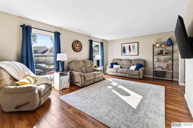 2542 S 152 Avenue Circle, Omaha, NE 68144