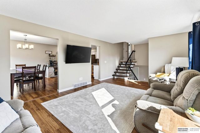 2542 S 152 Avenue Circle, Omaha, NE 68144