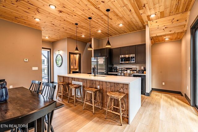 1422 Reedmont Way, Sevierville, TN 37876