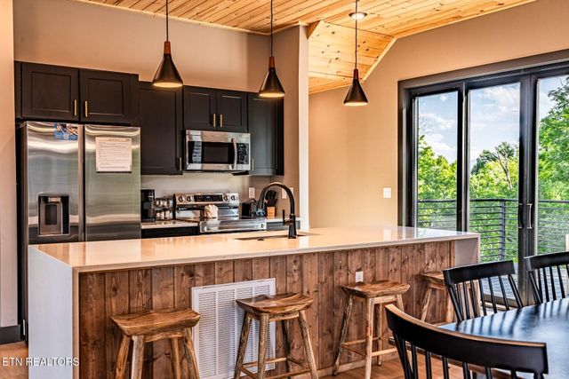 1422 Reedmont Way, Sevierville, TN 37876