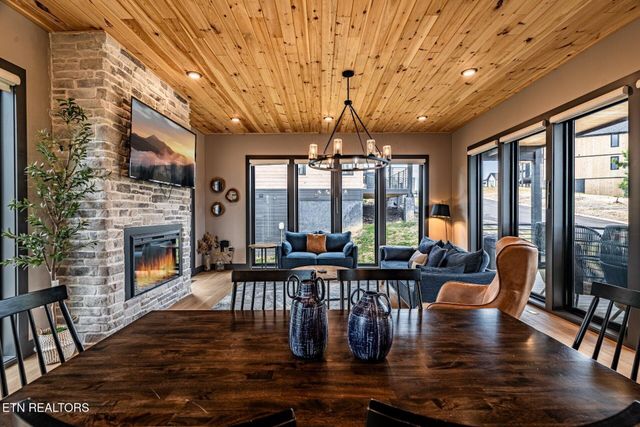 1422 Reedmont Way, Sevierville, TN 37876