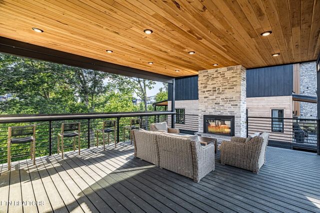 1422 Reedmont Way, Sevierville, TN 37876