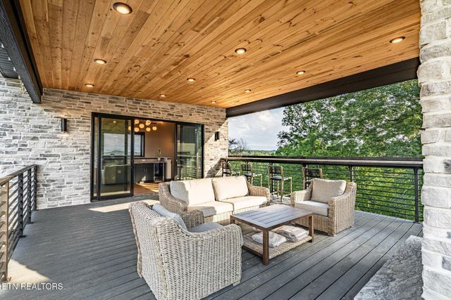 1422 Reedmont Way, Sevierville, TN 37876