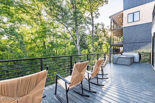 1422 Reedmont Way, Sevierville, TN 37876