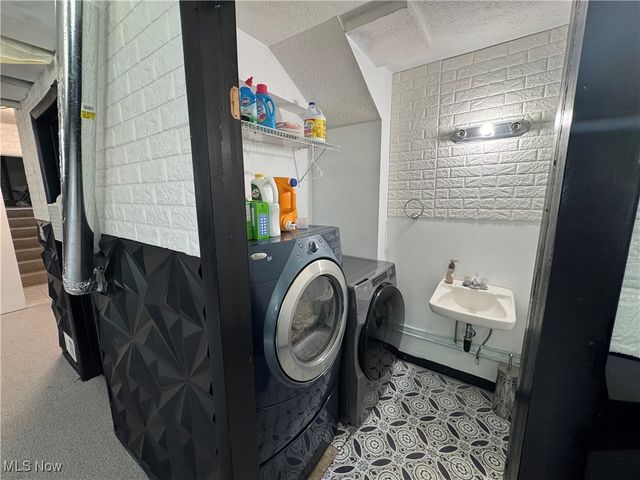 4506 Green Glen Drive, Canfield, OH 44511