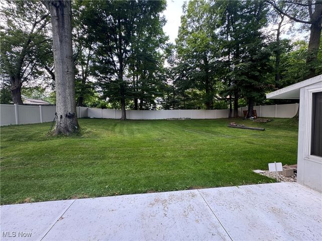 4506 Green Glen Drive, Canfield, OH 44511
