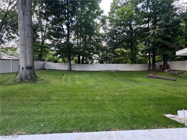 4506 Green Glen Drive, Canfield, OH 44511