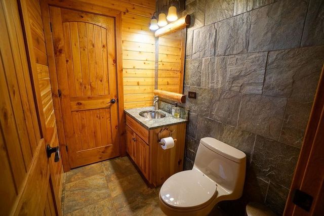 W3041 2nd Street, Nekoosa, WI 54457