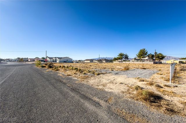 2330 South Laguna Street, Pahrump, NV 89048