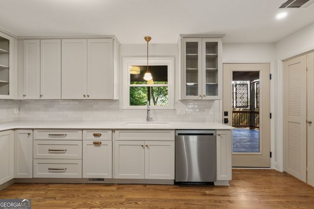 42 Lundy Street, Newnan, GA 30263