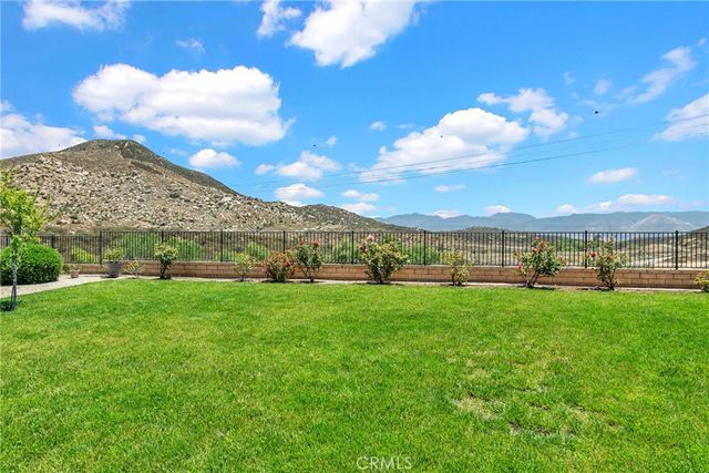 474 Rushmore Peak, Beaumont, CA 92223