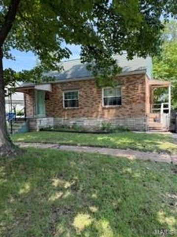 930 Sanders Drive, Crestwood, MO 63126