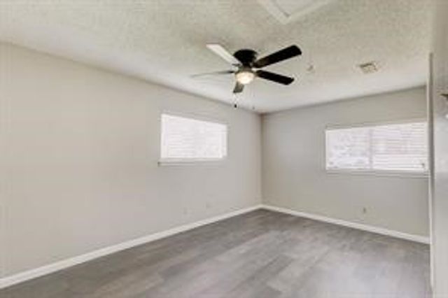 2422 Jewell Drive, Arlington, TX 76016