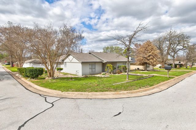 2422 Jewell Drive, Arlington, TX 76016