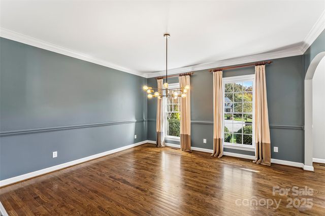 1131 38th Avenue NE, Hickory, NC 28601