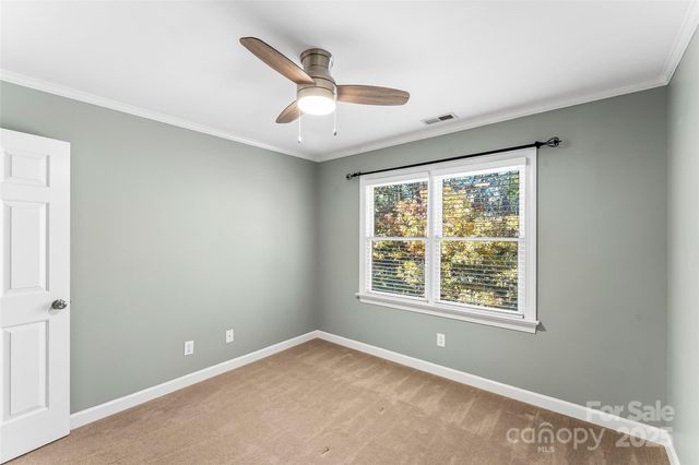 1131 38th Avenue NE, Hickory, NC 28601