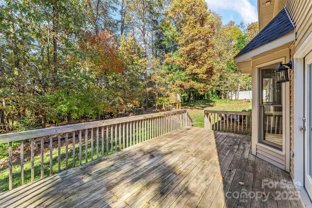 1131 38th Avenue NE, Hickory, NC 28601