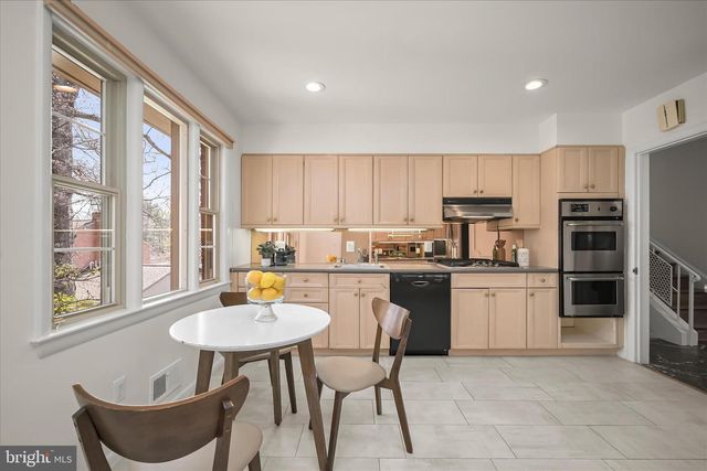 7001 HOPEWOOD ST, Bethesda, MD 20817