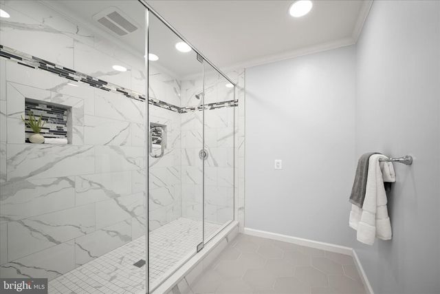 7001 HOPEWOOD ST, Bethesda, MD 20817