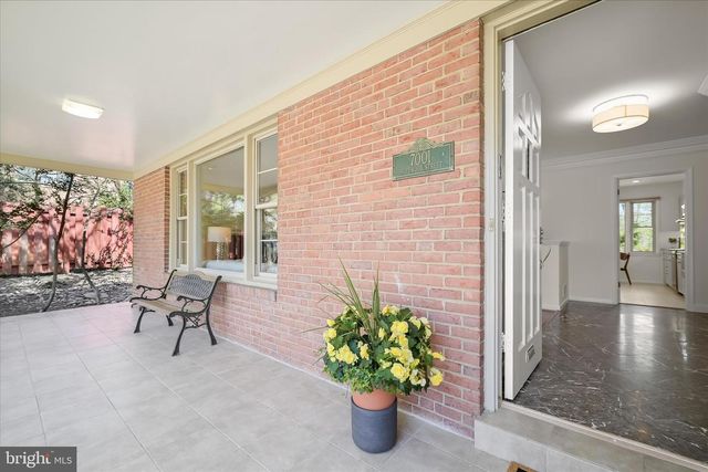 7001 HOPEWOOD ST, Bethesda, MD 20817