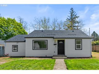 1718 Ne WALNUT Ave, Wood Village, OR 97060