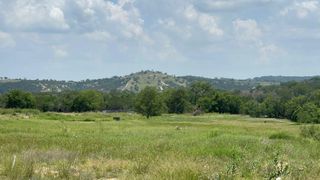 4470 Comanche Trace Dr # 5, Kerrville, TX 78028